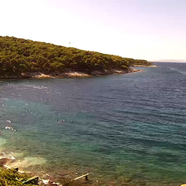 Kamera Postira, Brač